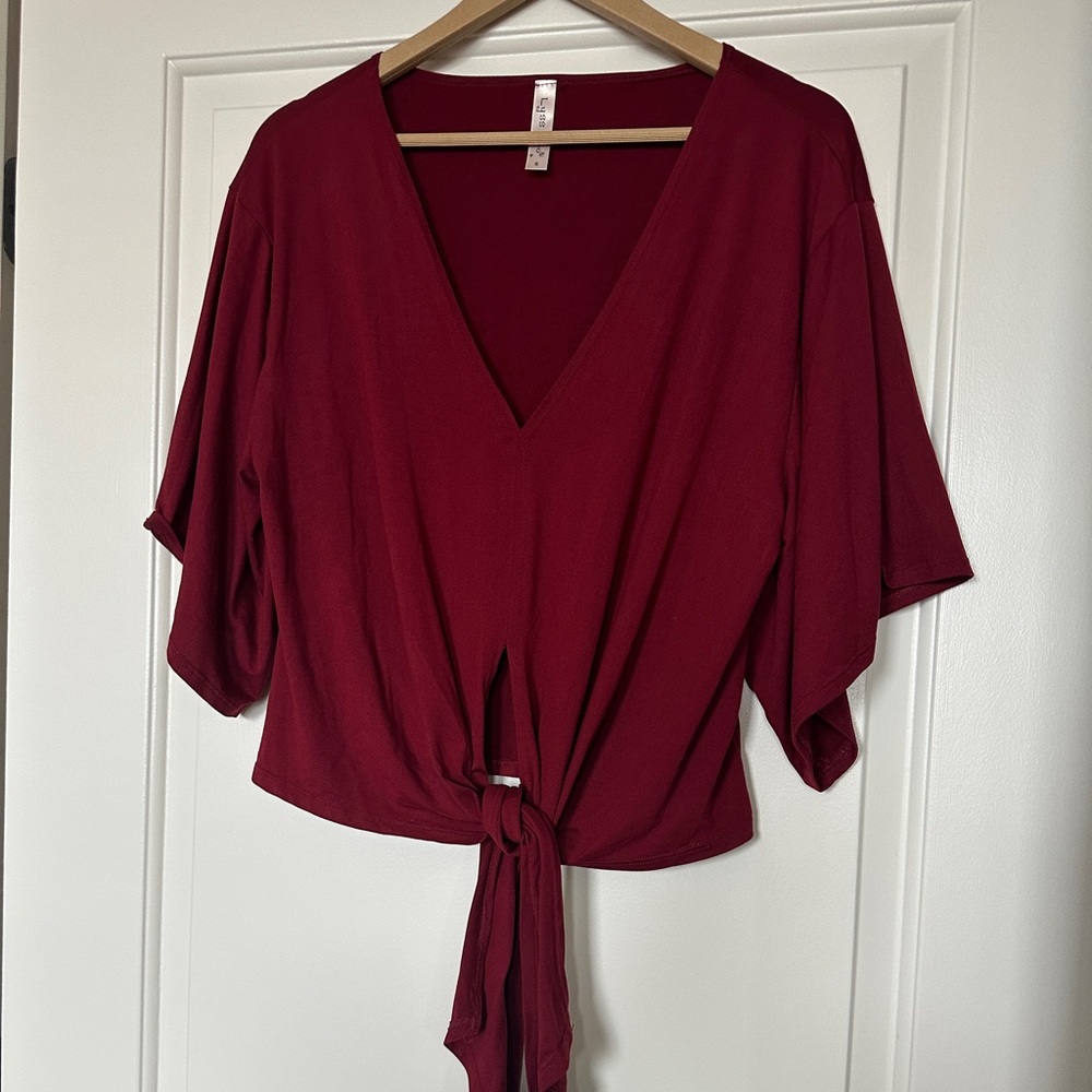 Super soft V-neck red flowy top